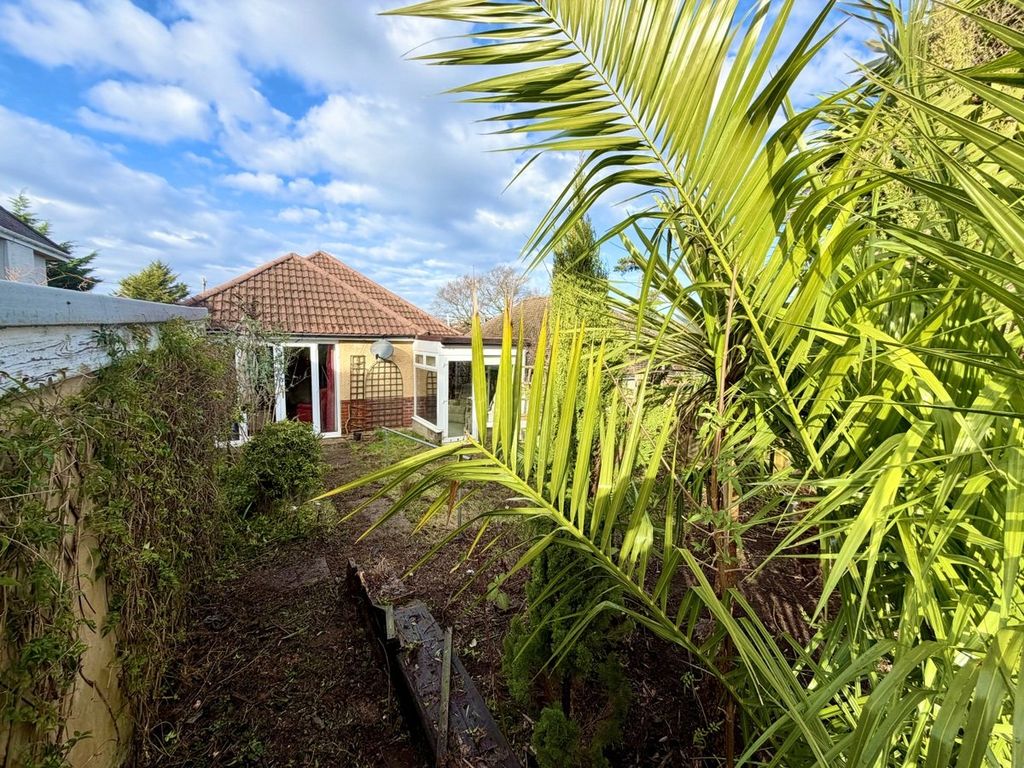 Property photo 2 of 21