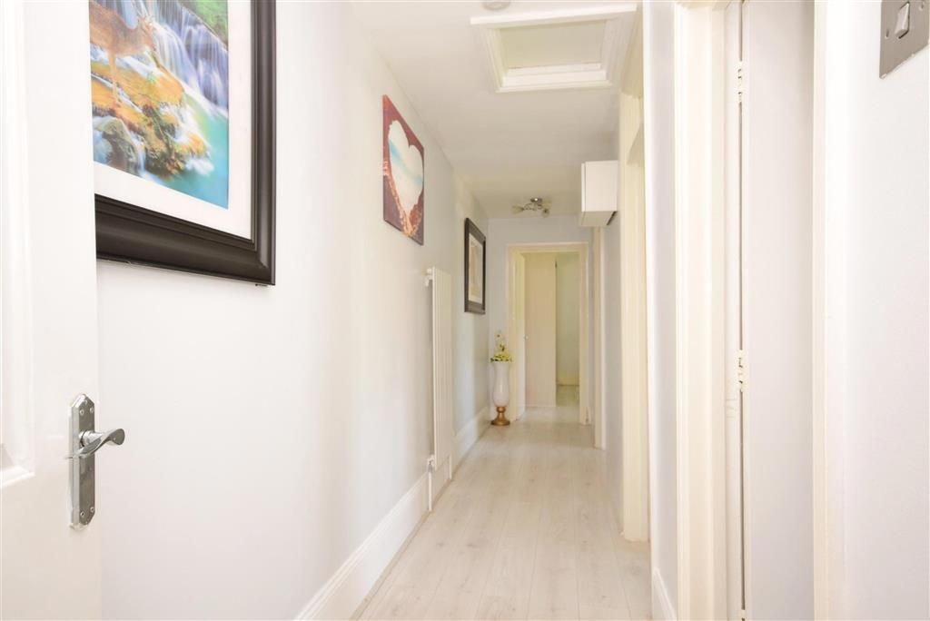 Property photo 1 of 13 Entrance Hall