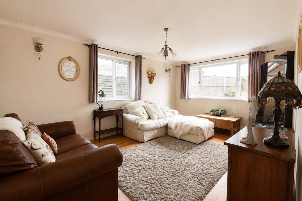 Property photo 3 of 16
