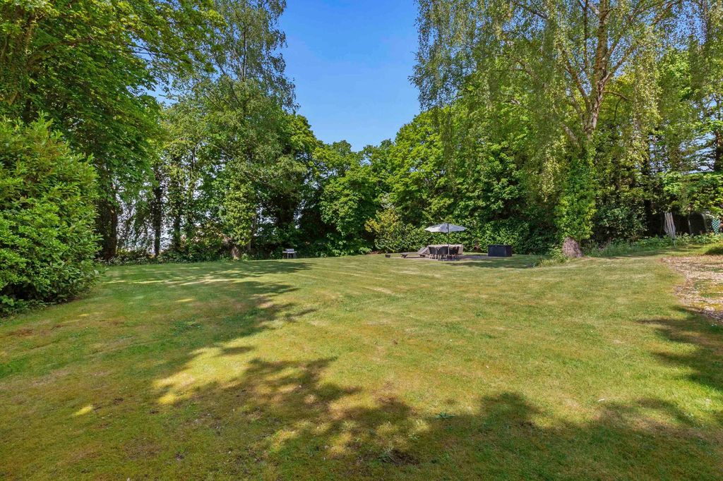 Additional image 23 of 5 bed detached house for saleAmersham Road, High Wycombe HP13