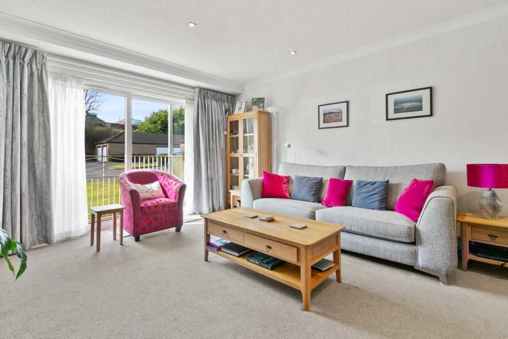 Property photo 3 of 25