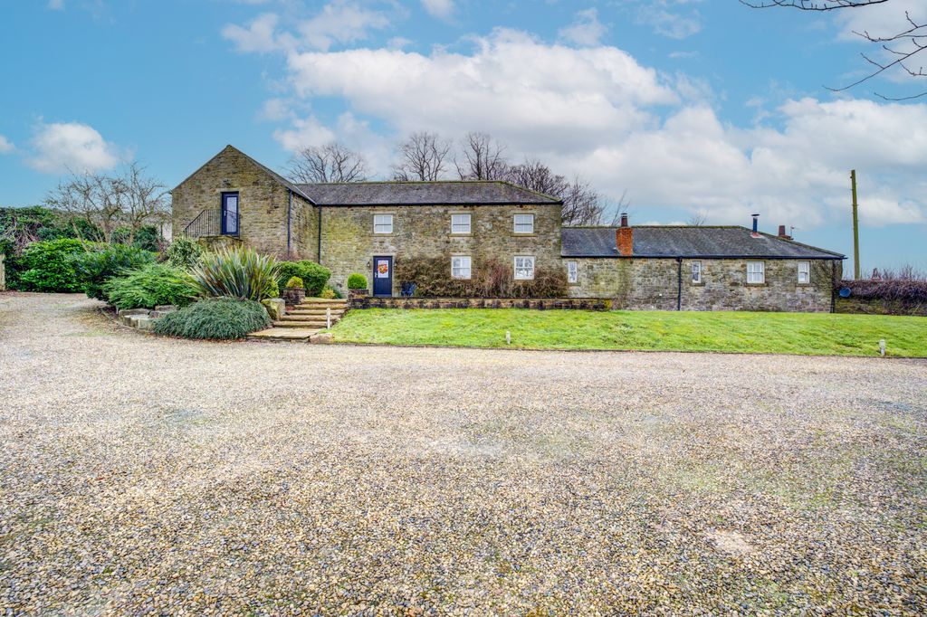 Property photo 1 of 53