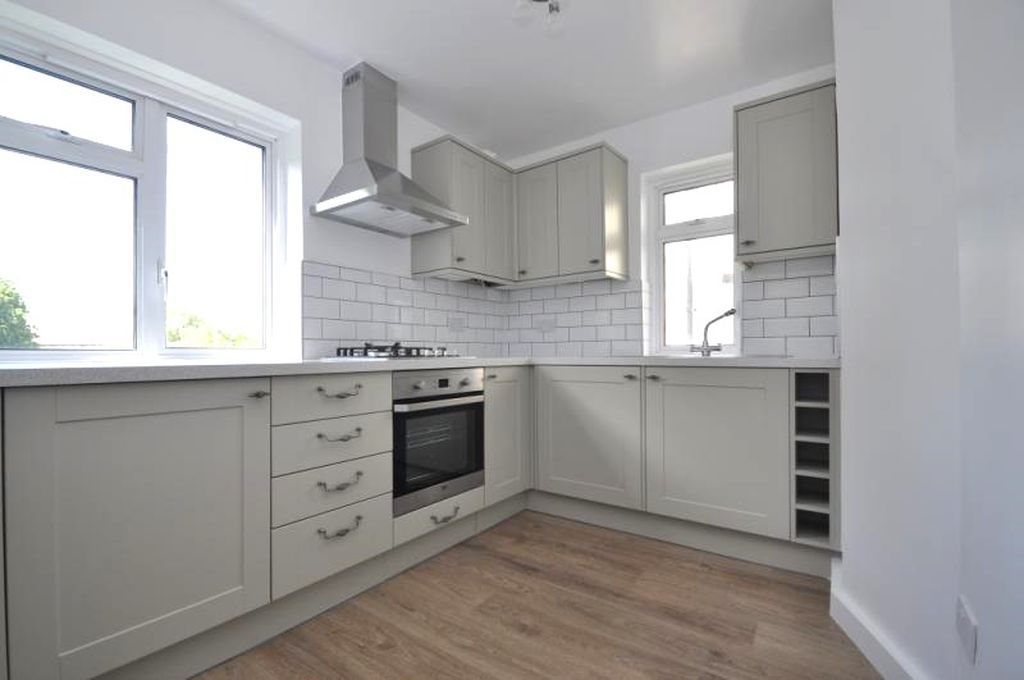 Property photo 2 of 8 Photo1