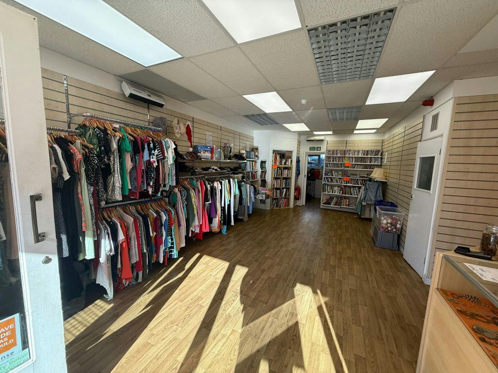 Property photo 3 of 7 Retail Area