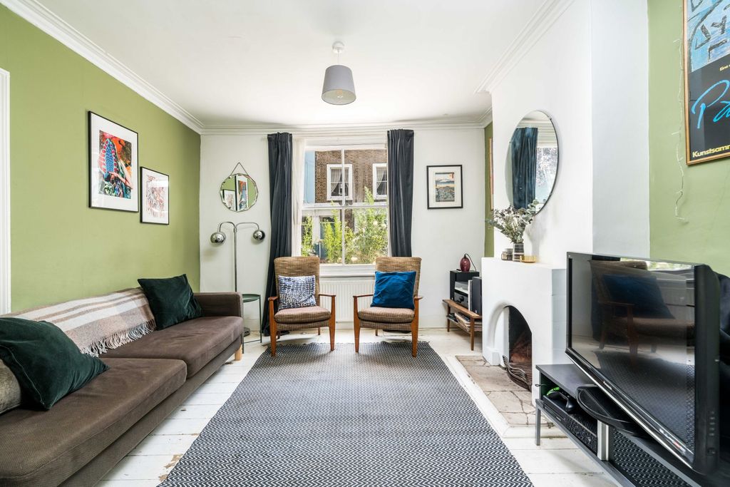 Property photo 1 of 11