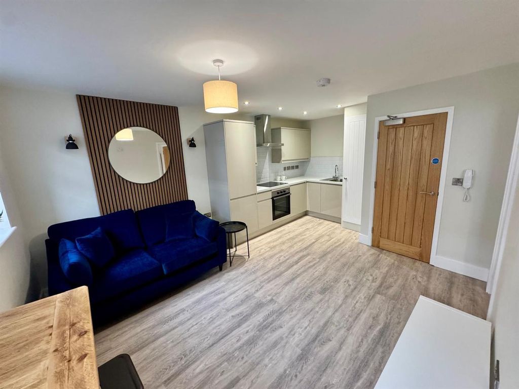 Property photo 1 of 9 X1Pqodm7W0Szv0Bopviwlg.Jpg