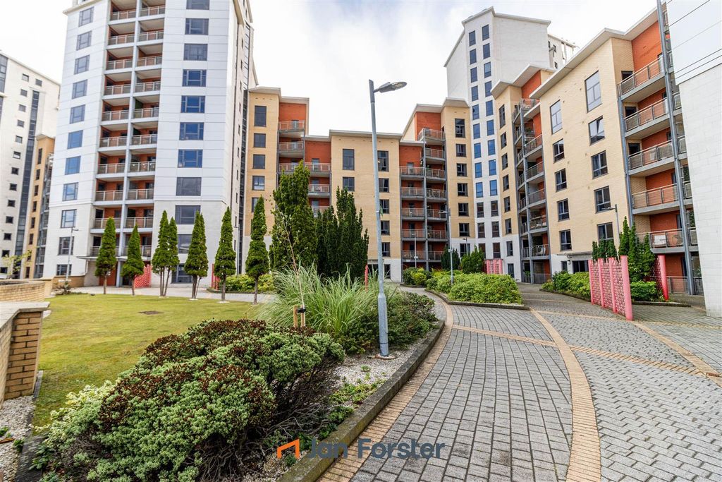 Property photo 2 of 14 Front External