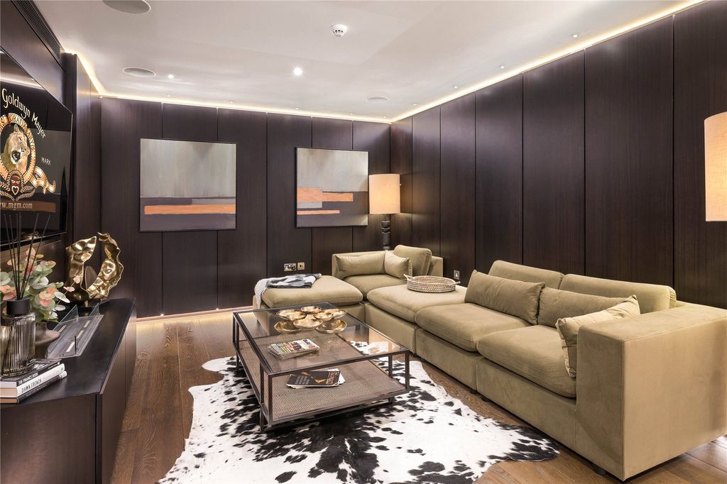 Property photo 3 of 15 Picture No. 01