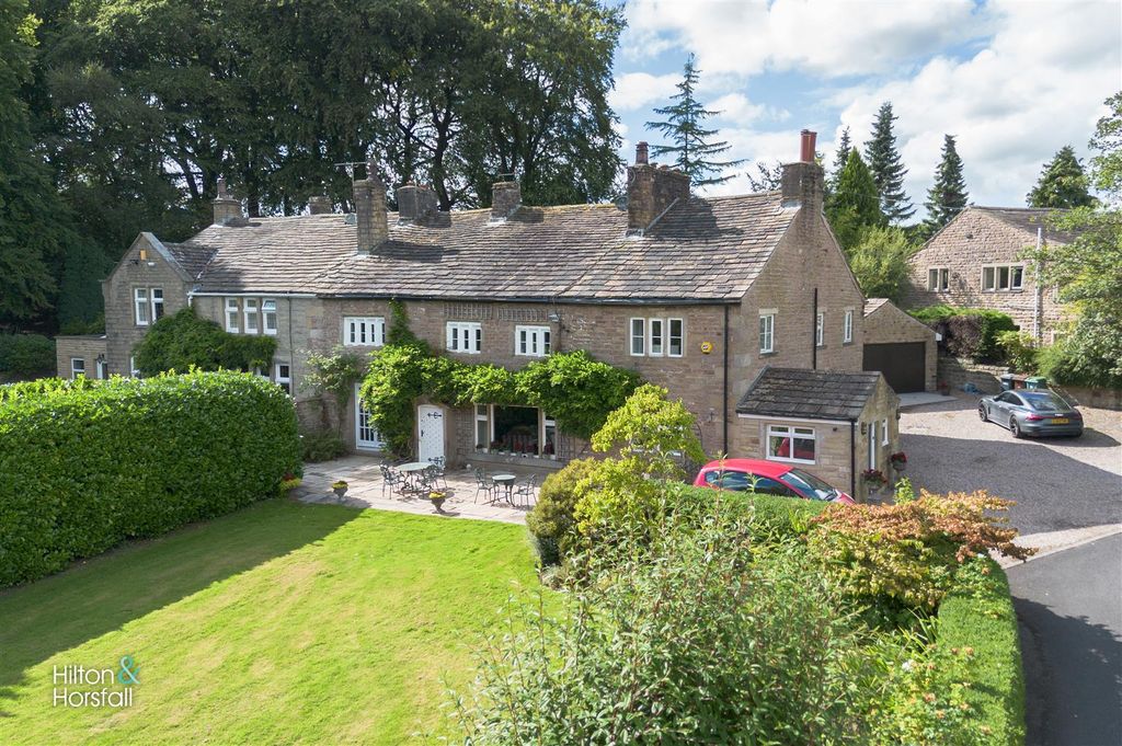 Property photo 1 of 24 East Stone Edge