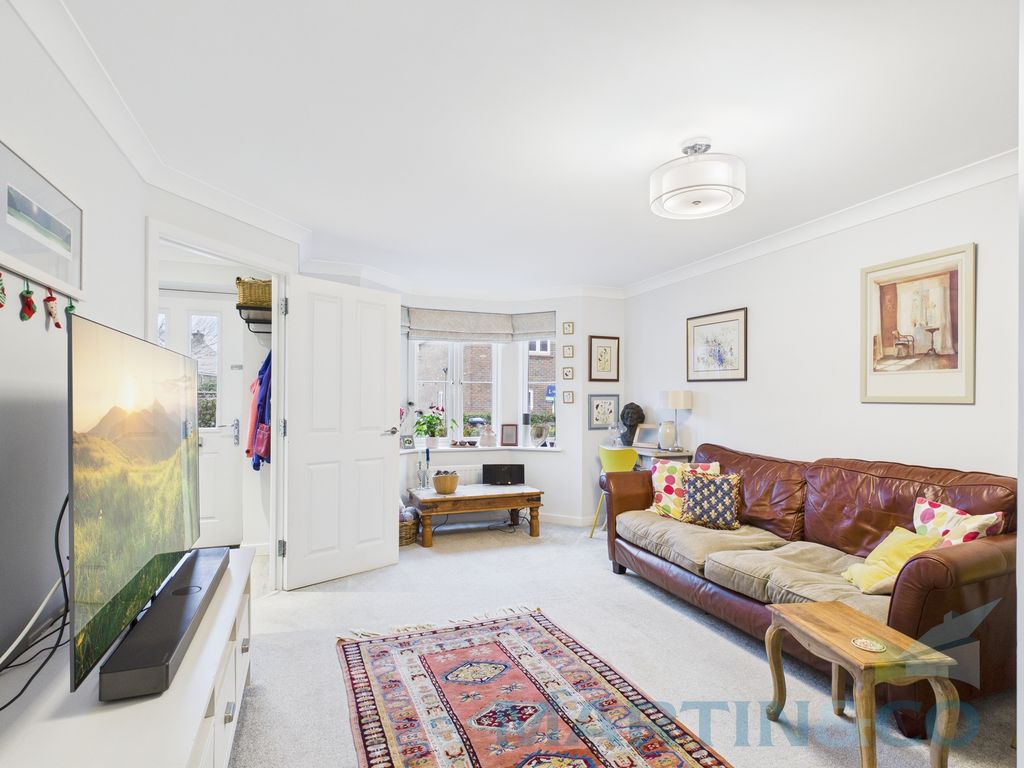 Property photo 2 of 15 Cam01059G0-Pr0323-Still002