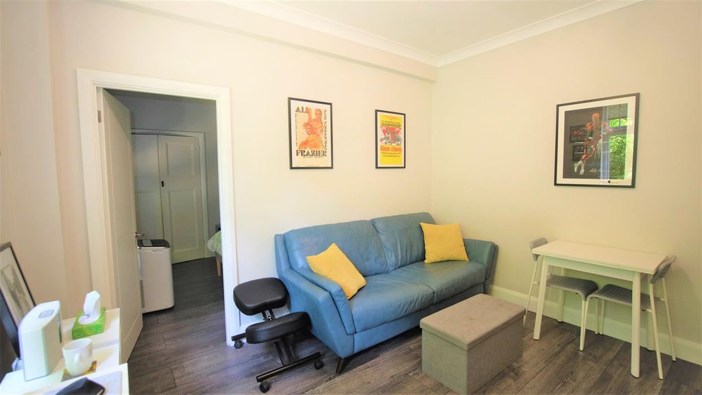 Property photo 2 of 7 Dscf2139.Jpg