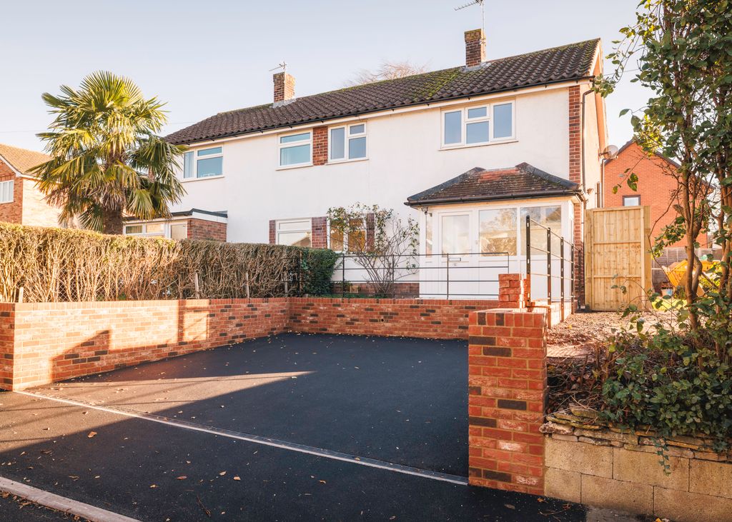 Property photo 1 of 16 Picture No. 17