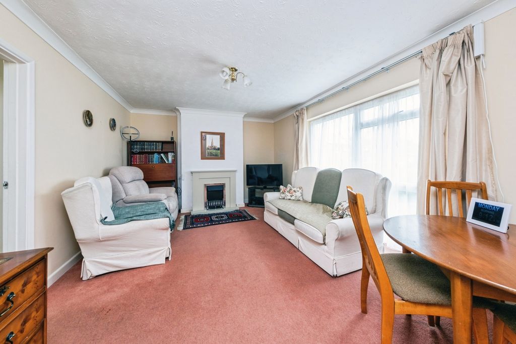 Property photo 3 of 17 Pbox-Img.Jpg