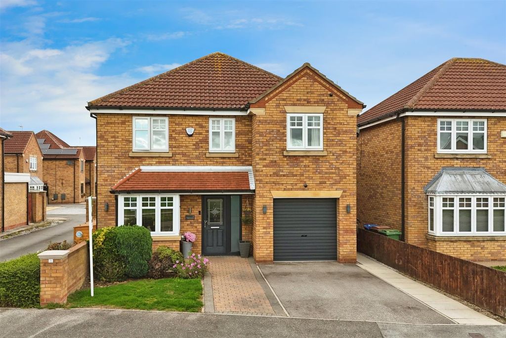 Property photo 1 of 27 1dc2A635-Dji_20250926122729_0019_D.Jpg