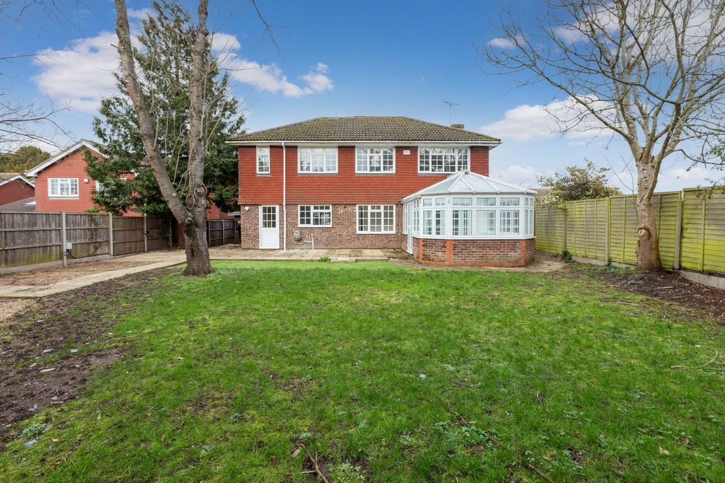 Property photo 2 of 20