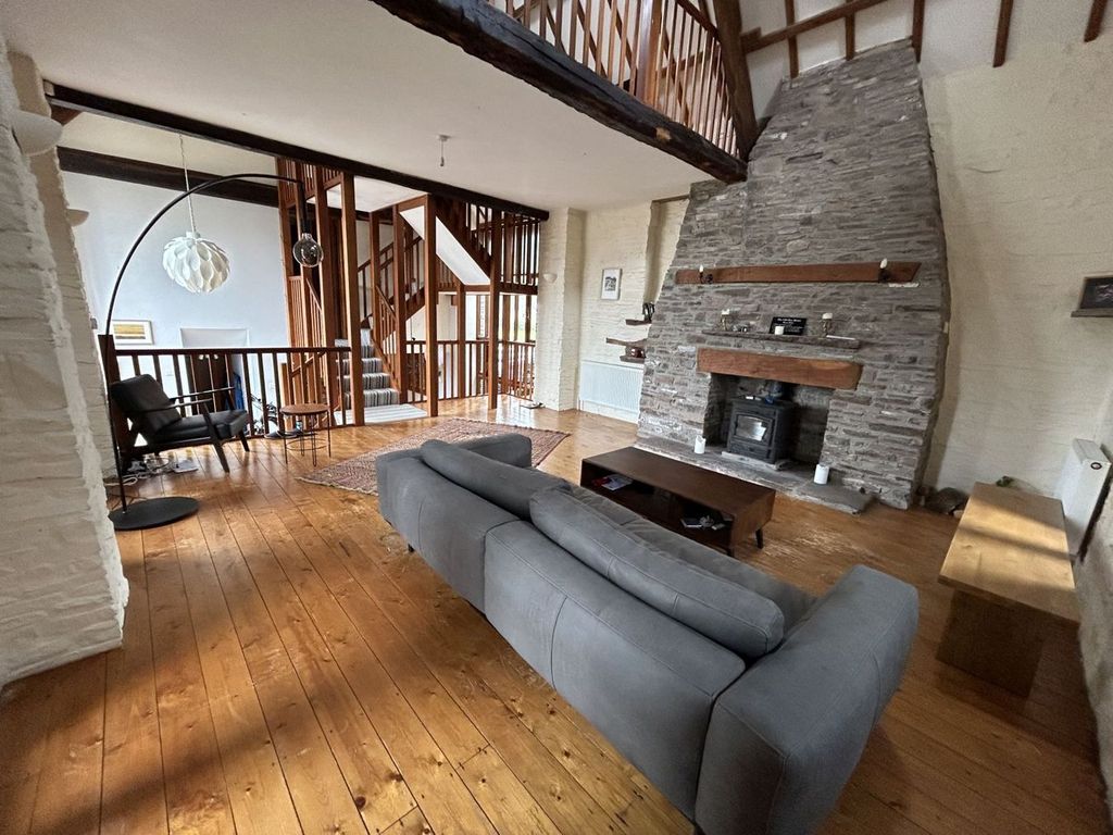 Property photo 3 of 15