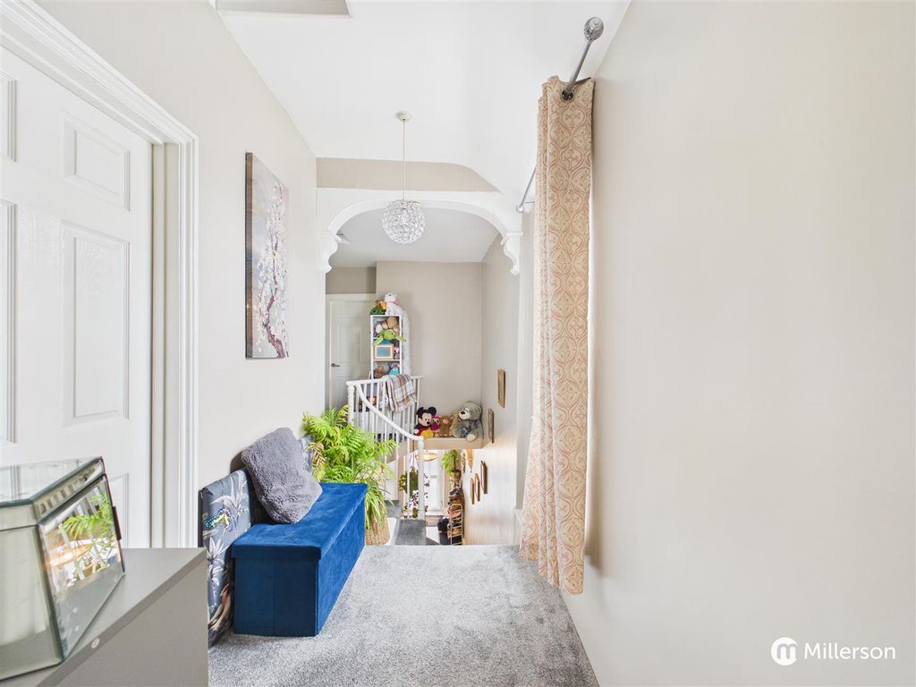 Property photo 3 of 19 Cam05092G0-Pr0148-Still015.Jpg