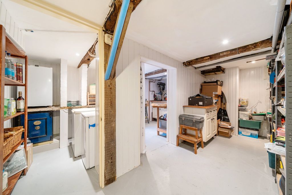 Additional image 14 of 3 bed semi-detached house for saleHigh Street, Fareham, Hampshire PO16