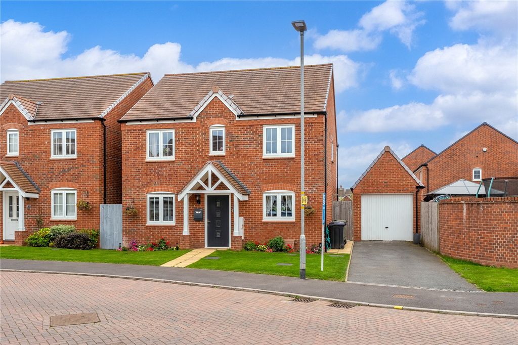 Property photo 1 of 31 Picture No. 17