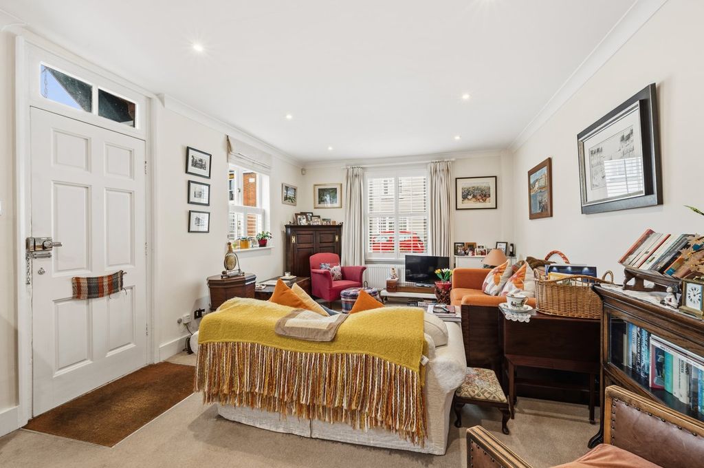 Property photo 3 of 17