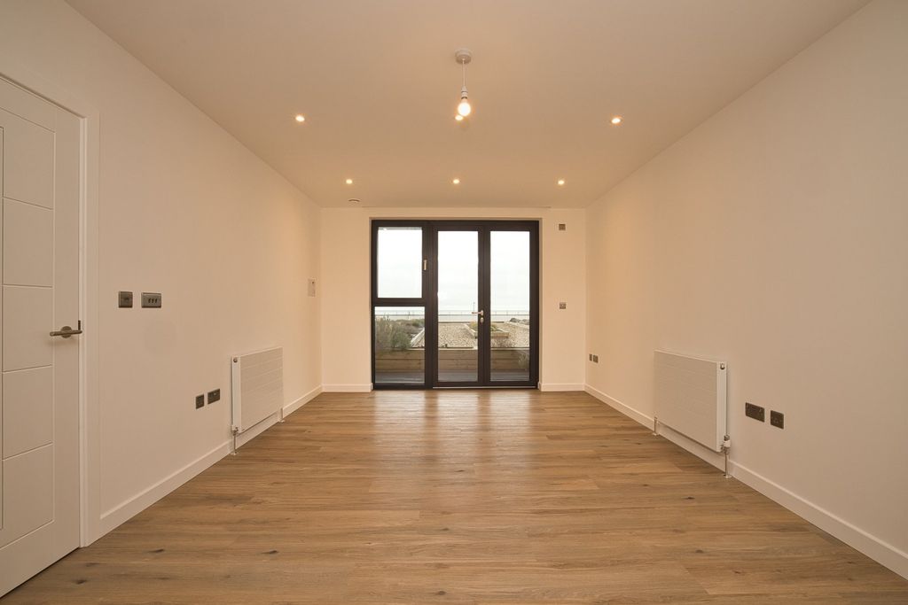 Additional image 4 of 2 bed flat for saleBeach Drive, Ramsgate CT11
