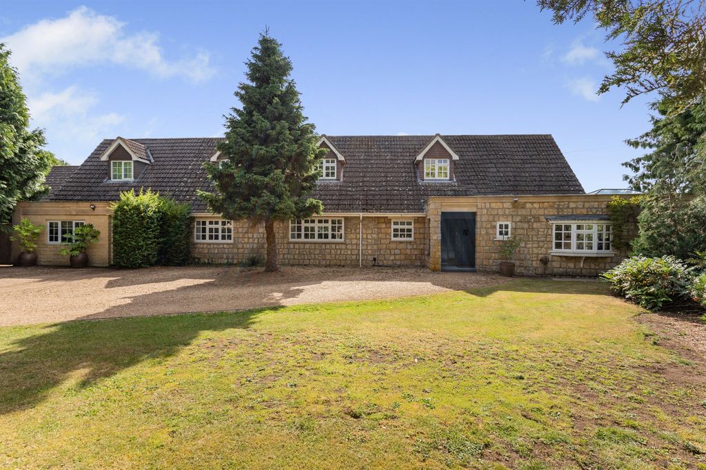 Property photo 1 of 23