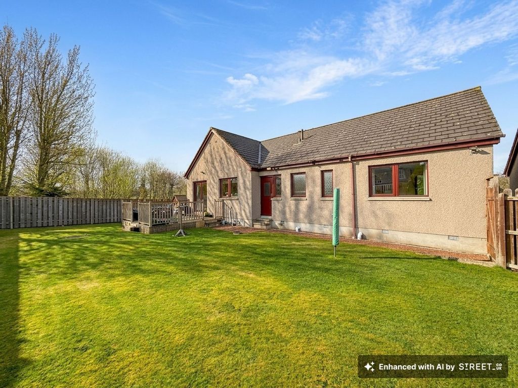 Property photo 2 of 25