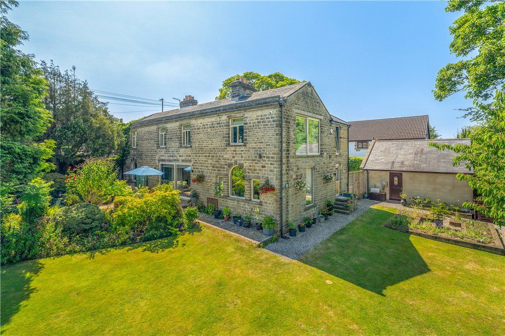 Property photo 1 of 29 Mill Hill House