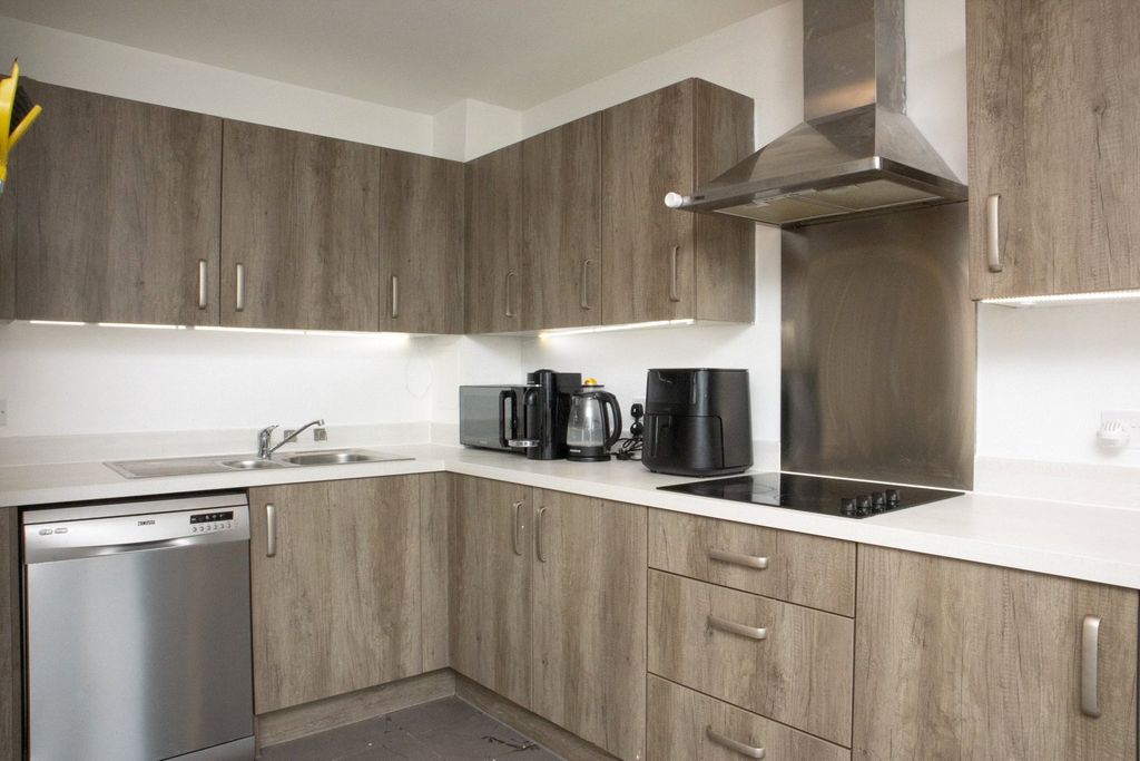 Property photo 3 of 10 Picture No. 14