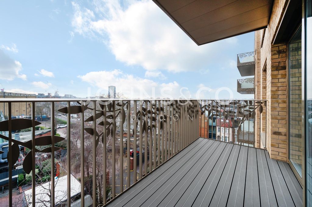 Property photo 3 of 3