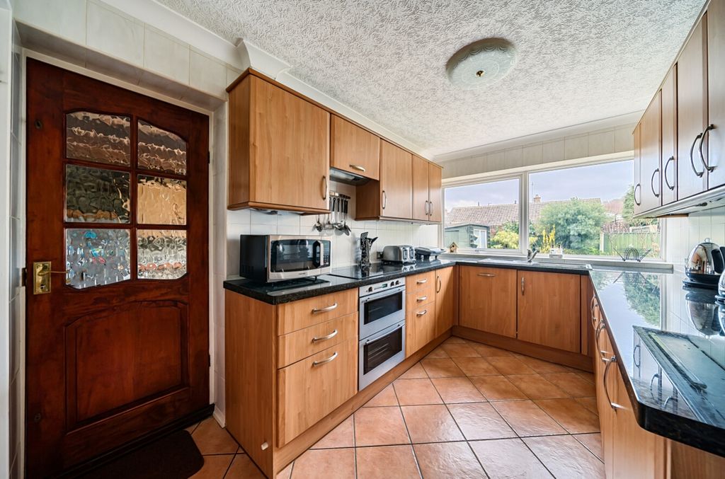 Property photo 2 of 23 1425982-12-69B2F188381d1