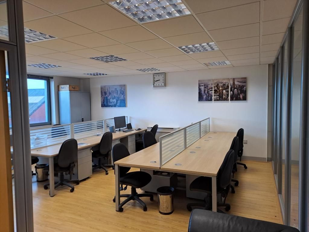 Property photo 3 of 10 Photo 10