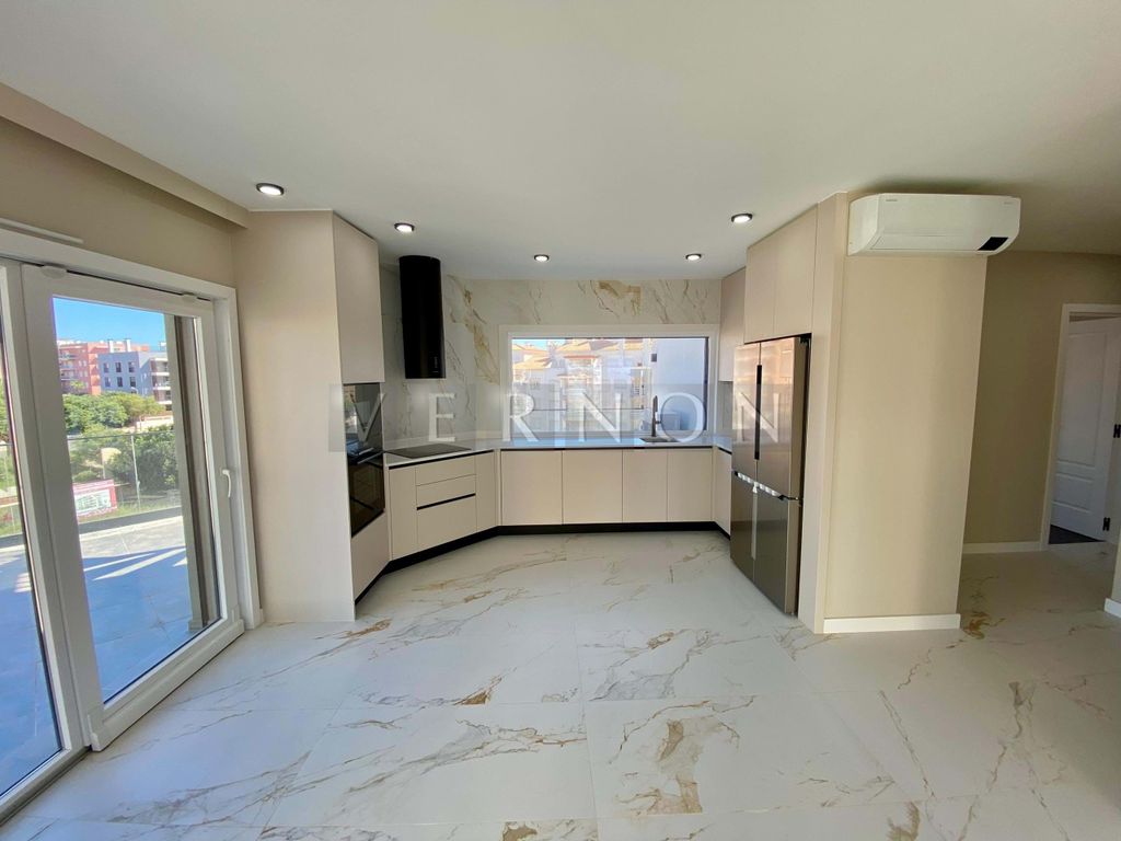 Property photo 1 of 30