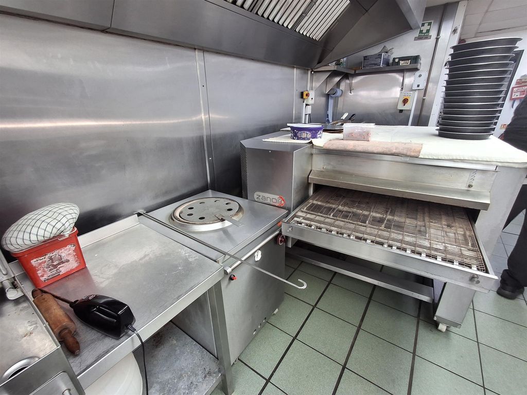 Property photo 3 of 7 Photo 2