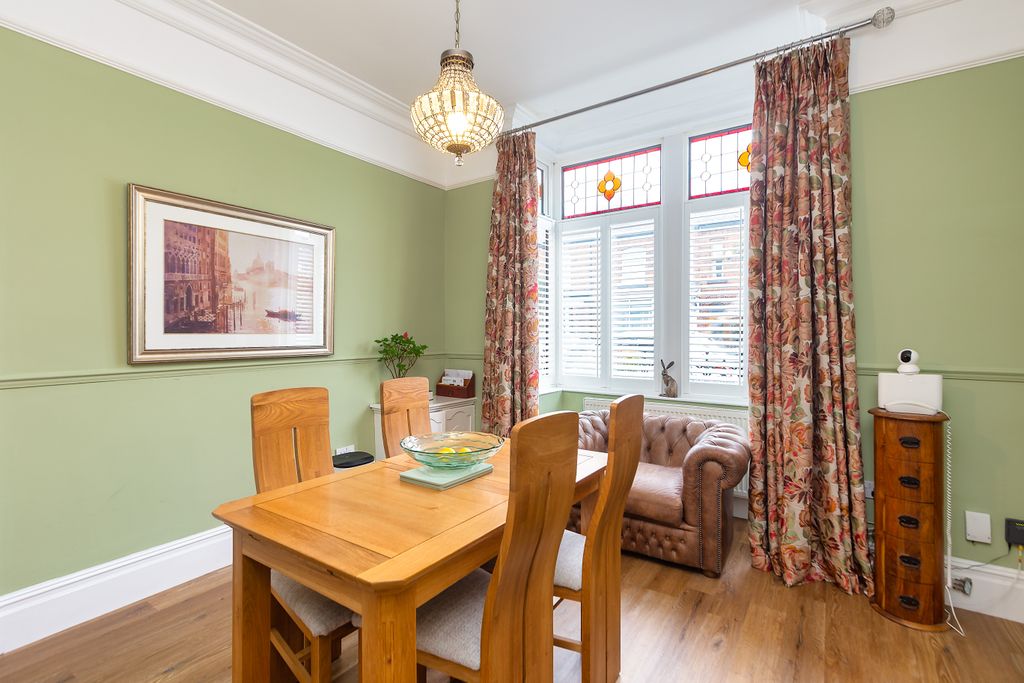 Property photo 3 of 18 Dining Room