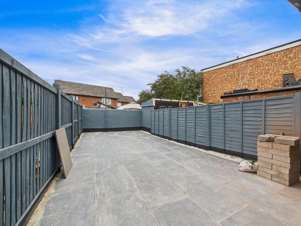 Property photo 2 of 10 Picture No. 11