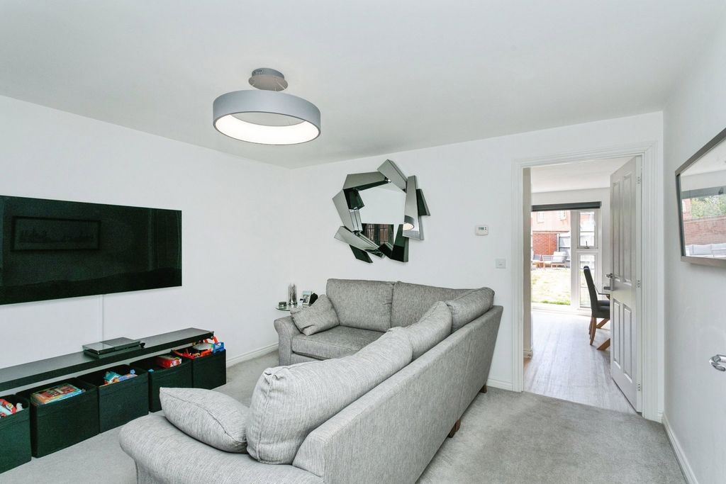 Additional image 6 of 3 bed semi-detached house for saleOrion Drive, Brackley NN13