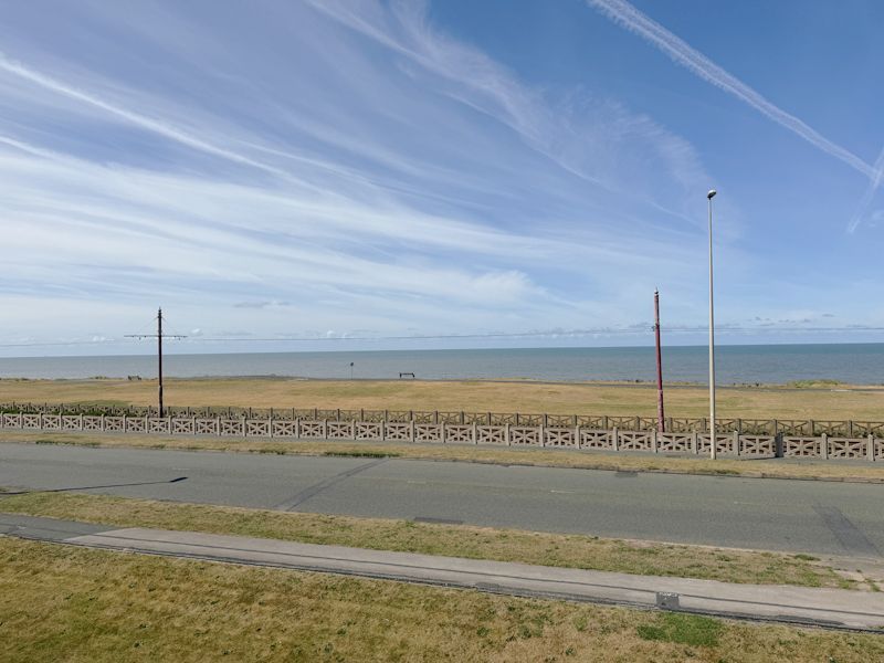 Property photo 2 of 19 Sea View Position