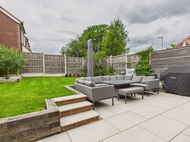 Property photo 3 of 17 Terrace &amp; Garden