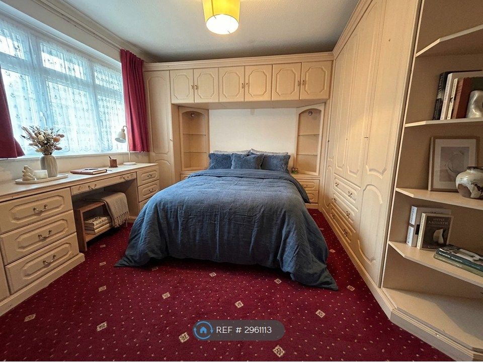 Property photo 1 of 3