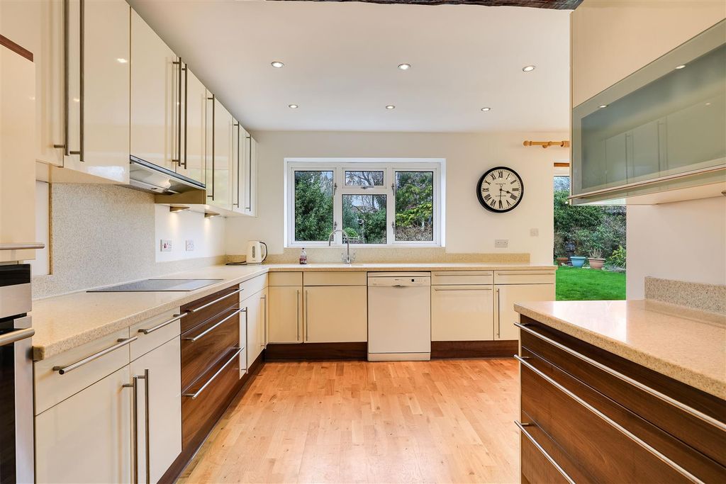 Property photo 2 of 18 Img (2).Jpg