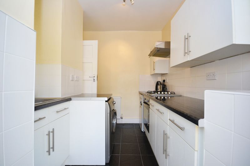 Property photo 3 of 6 Kitchen