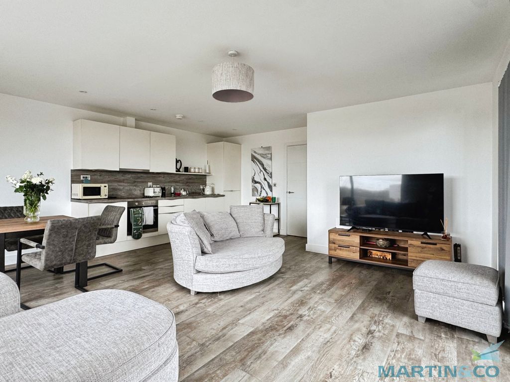 Property photo 1 of 15 c45Cb711--4C84-Aa24-1B390Db5F793-23348-00000B3F484