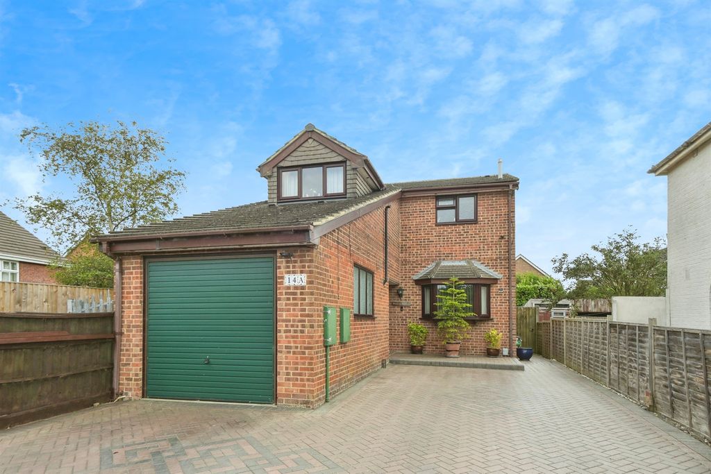 Property photo 1 of 18