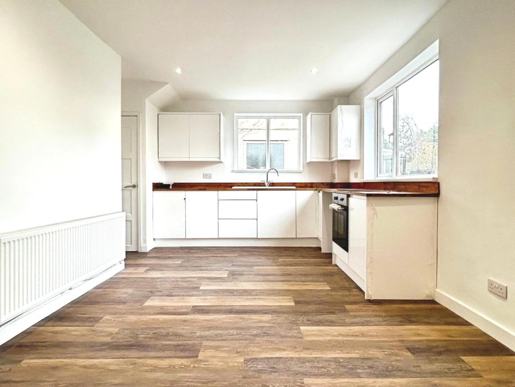 Property photo 2 of 22 Pbox-Img.Jpg