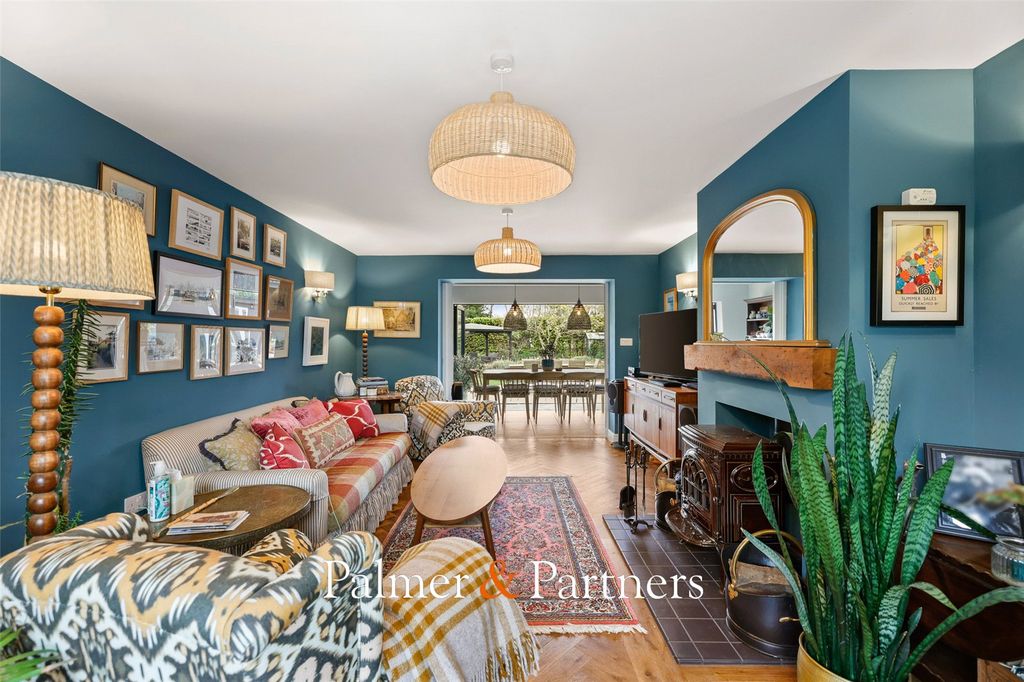 Property photo 3 of 35 Picture No. 11