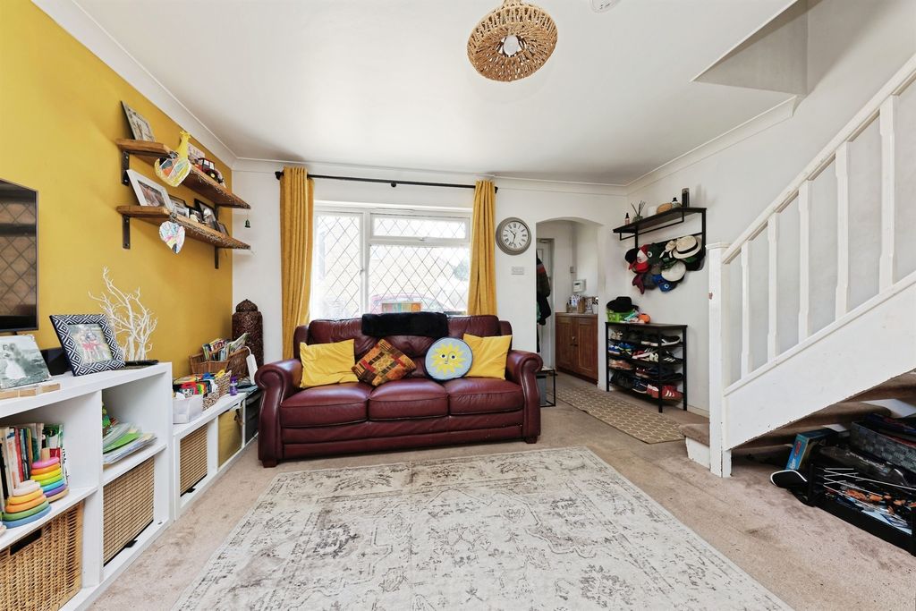 Property photo 3 of 15