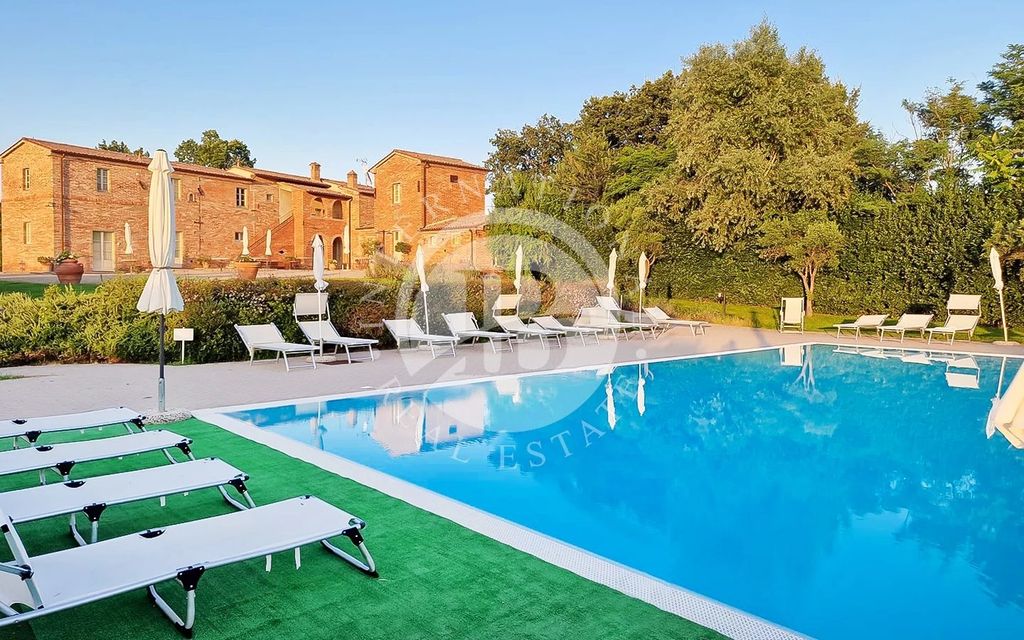 Property photo 2 of 38