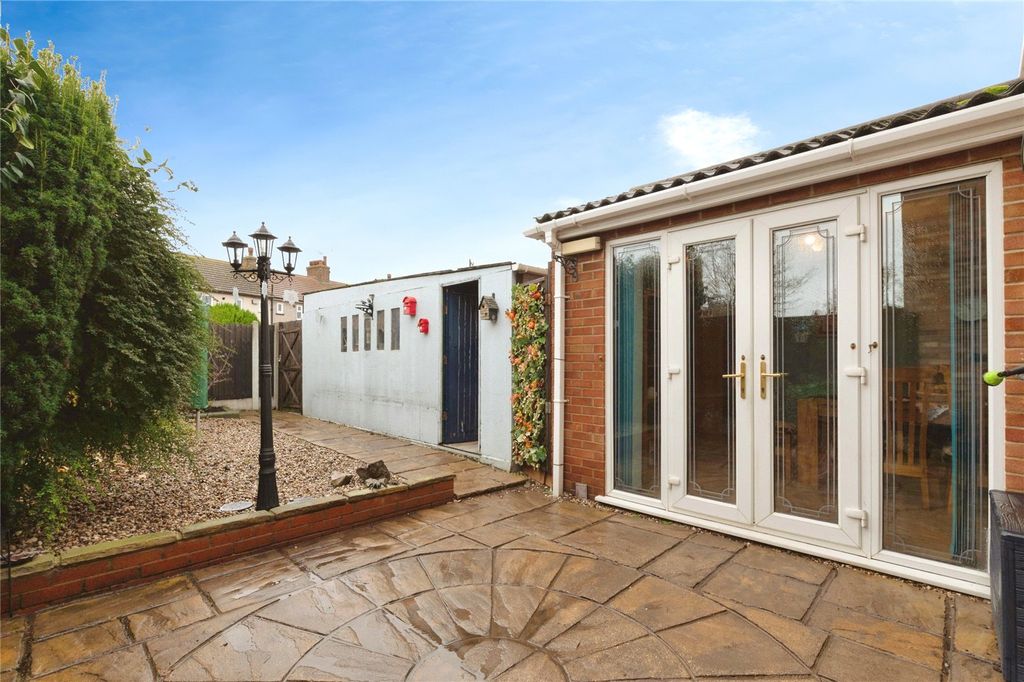 Property photo 2 of 26 Photo