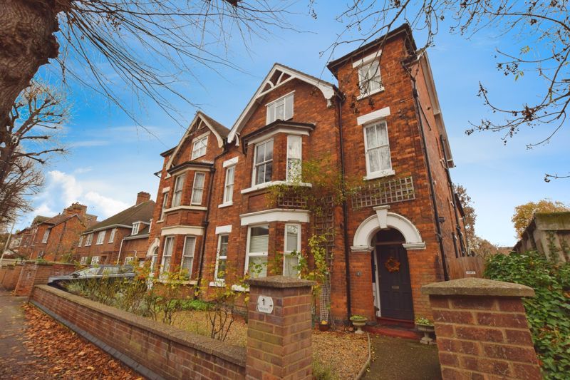 Property photo 1 of 16 Main Building